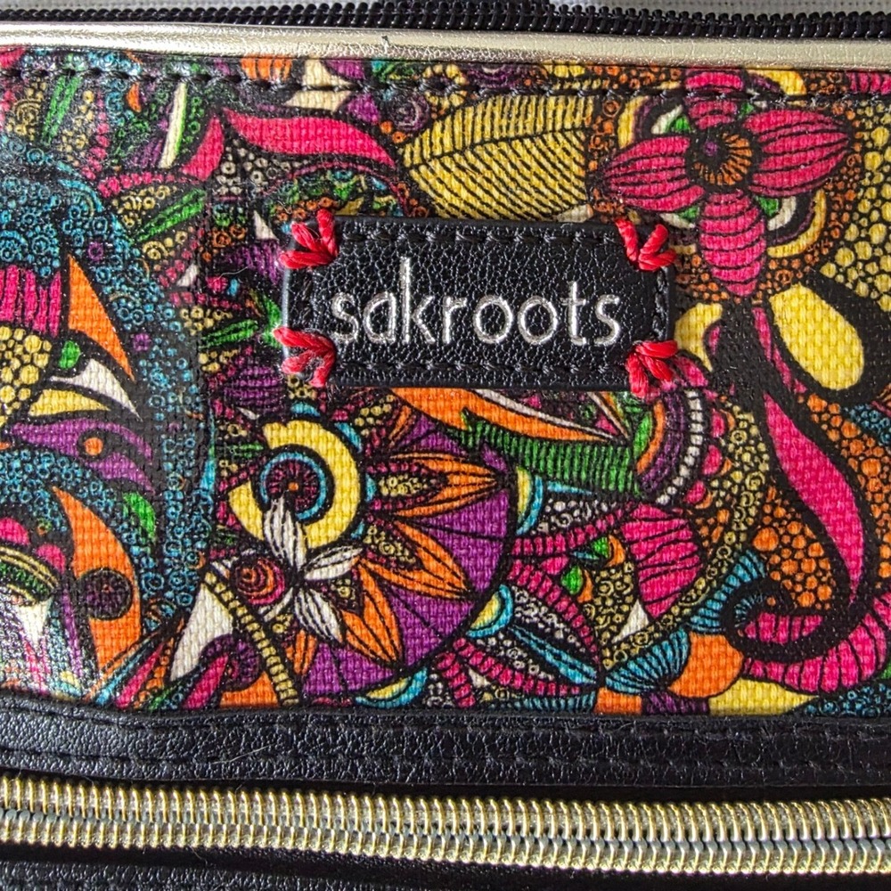 The Sakroots Artist Circle Crossbody Bag Vibrant Rainbow Desert Design Funky - Picture 4 of 9